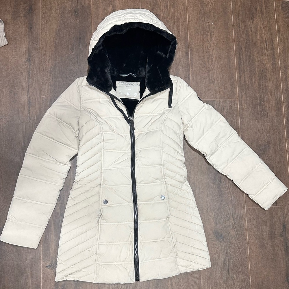 Nautica Women's Off-White Hooded Puffer Jacket